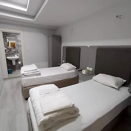 Emin Hotel *